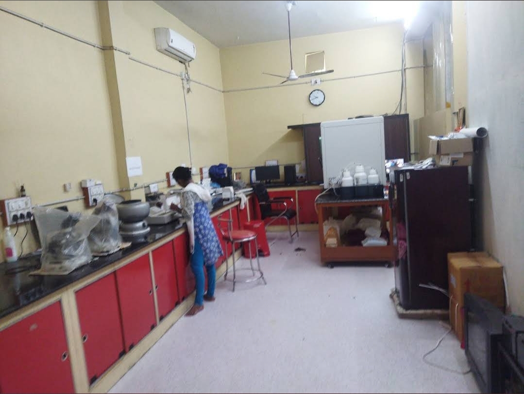Fully automated pathology laboratory at Clinic Shakti